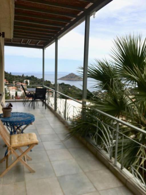 Ersi'S Seaview Apartment Porto Rafti Luaran gambar